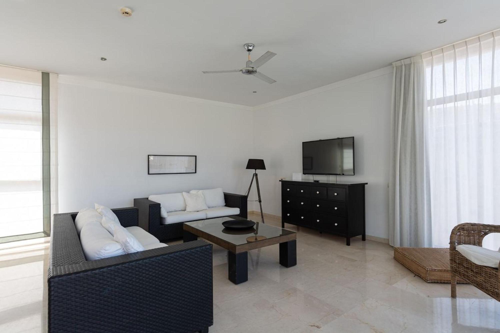 Tauro Villas Deluxe La Playa de Tauro Bagian luar foto