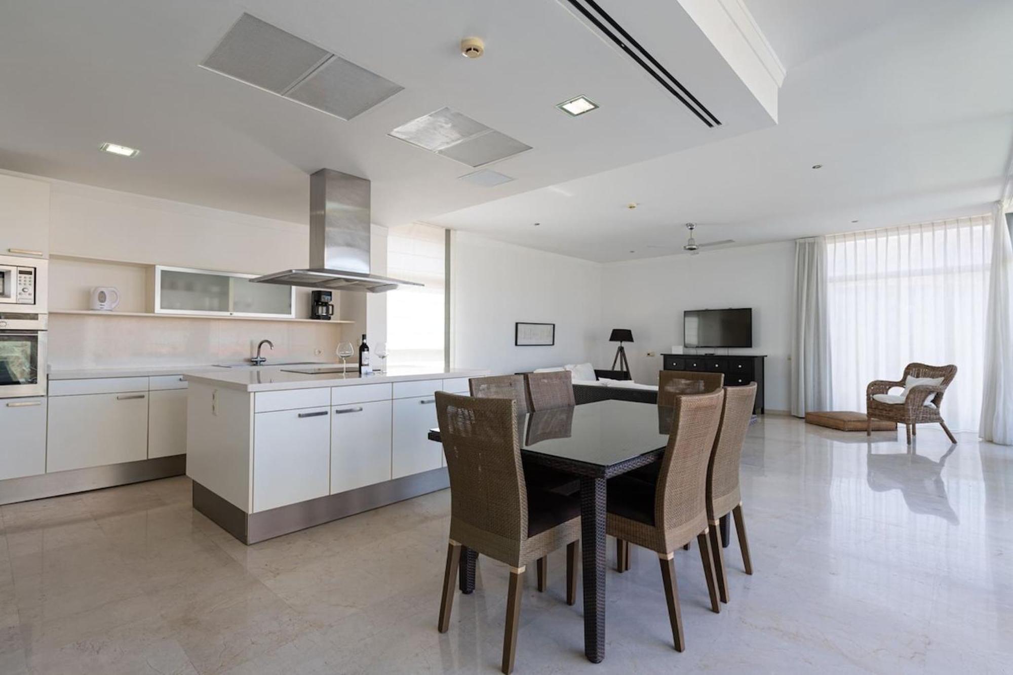Tauro Villas Deluxe La Playa de Tauro Bagian luar foto